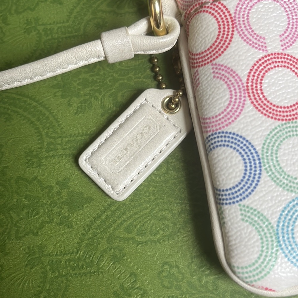 Coach Waverly Op Art Multi C Wristlet in Ivory - Picture 3 of 8